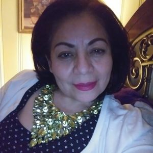 Meet your Posher, Adriana